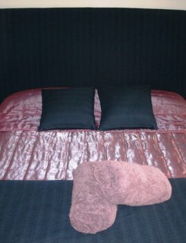 Bedheads and bedroom sets