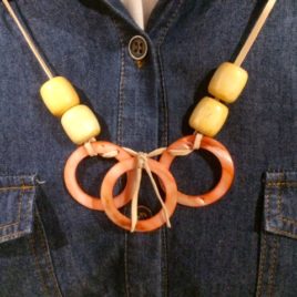 Circles Necklace with leather tie